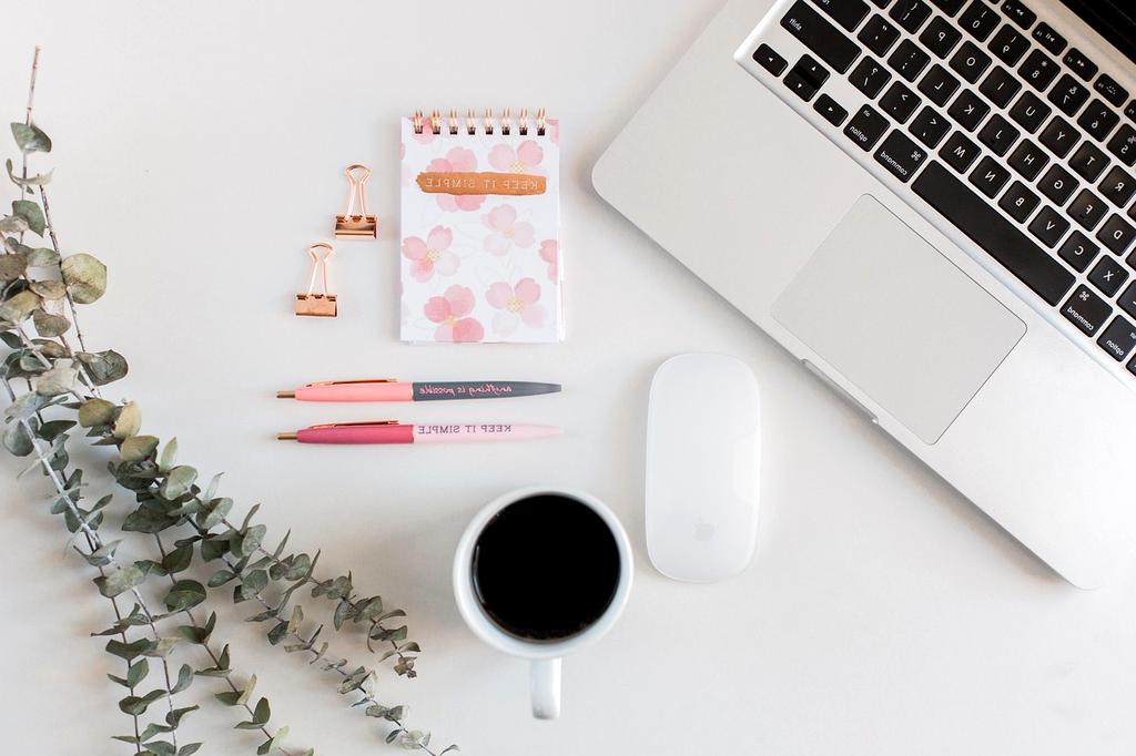 File folder with star bookmark